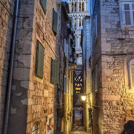 Largo Apartment In The Heart Of Diocletian Palace Split Extérieur photo